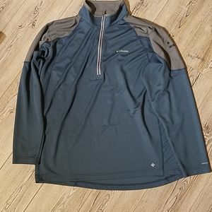 Columbia men's quarter zip shirt